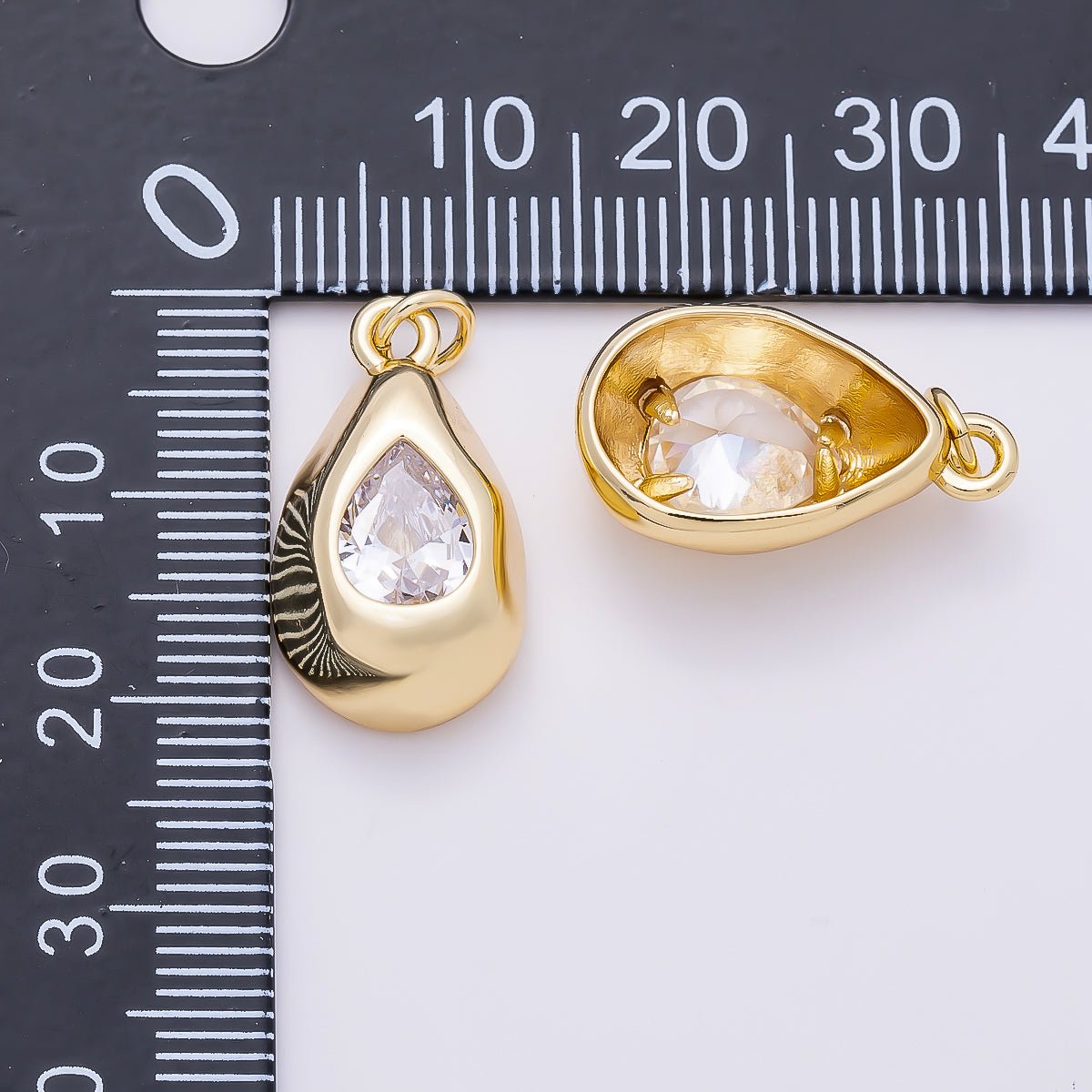 16K Gold Filled 20mm Clear CZ Teardrop Geometric Molten Bezel Chubby Charm | Charms-01355 - DLUXCA