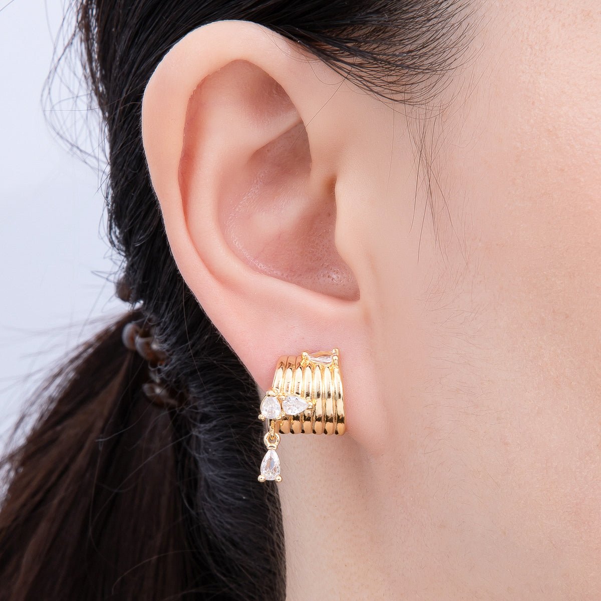 16K Gold Filled 20mm Clear Teardrop CZ Drop Wide Ribbed C - Shaped Hoop Earrings | Earrings - 00324 - DLUXCA