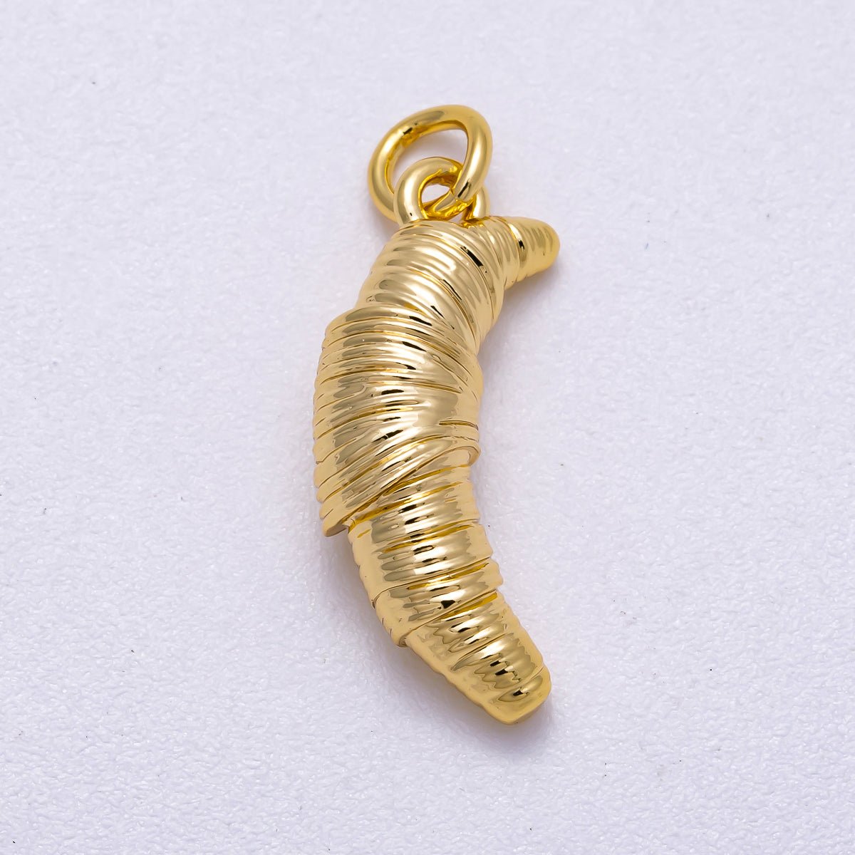 16K Gold Filled 20mm Ribbed Breakfast Croissant 3D Multidimensional Charm | Charms - 00577 - DLUXCA
