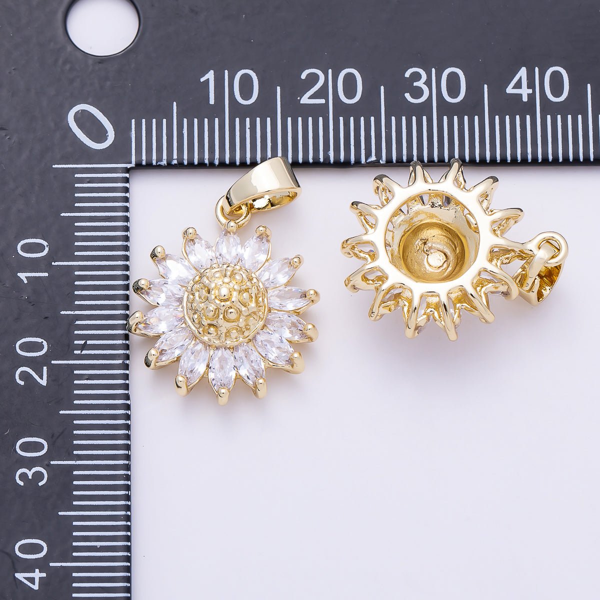 16K Gold Filled 21.5mm Clear CZ Sun Flower Pendant | Charms-01383 - DLUXCA