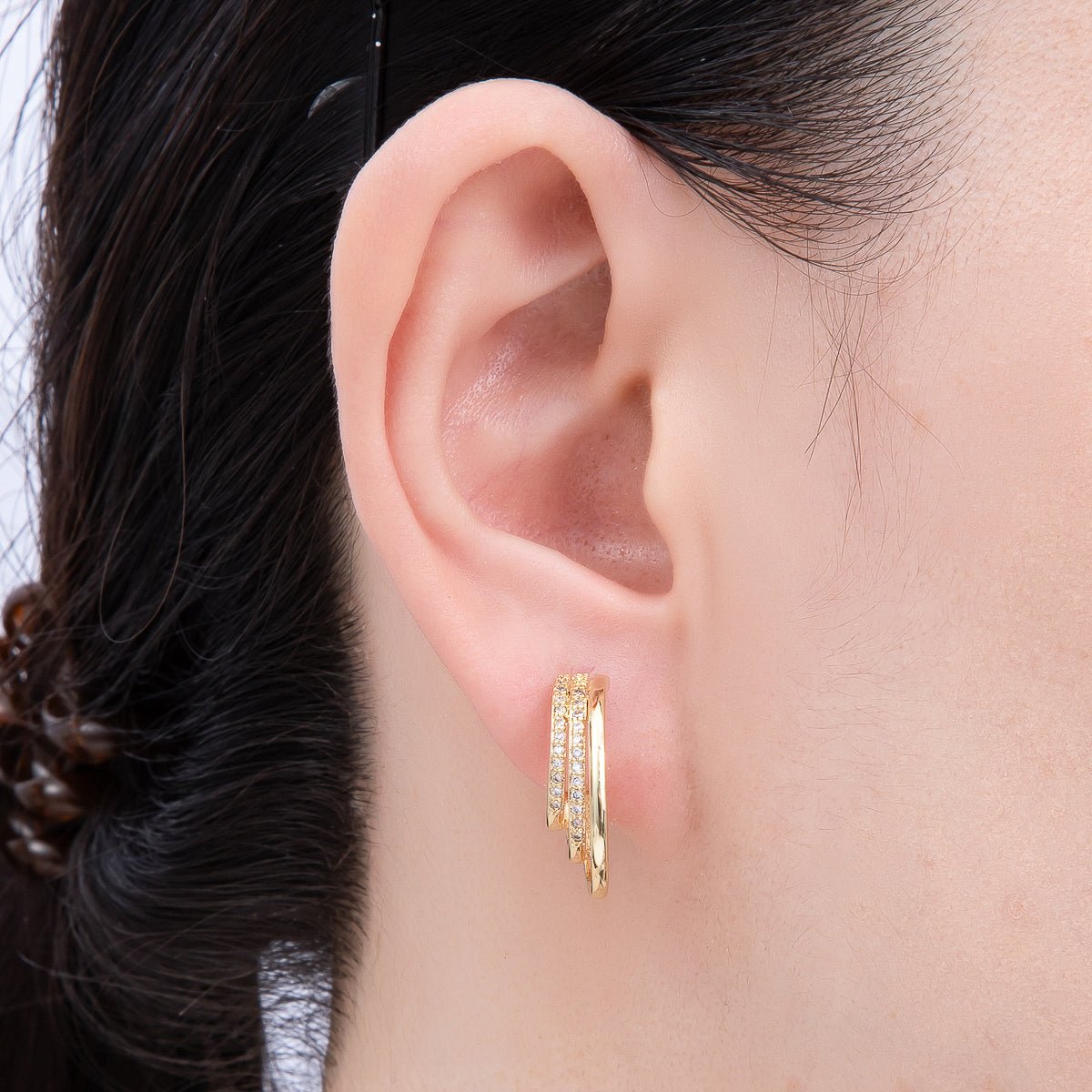 16K Gold Filled 21mm Micro Paved CZ Claw J - Shaped Hoop Earrings in Gold & Silver | Earrings - 00337 Earrings - 00338 - DLUXCA