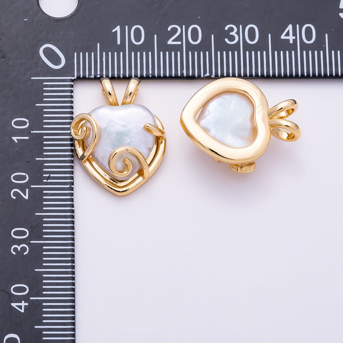 16K Gold Filled 21mm White Freshwater Pearl Swirl Wire Wrap Heart Pendant in Gold & Silver | Charms-01944 - Charms-01945 - DLUXCA