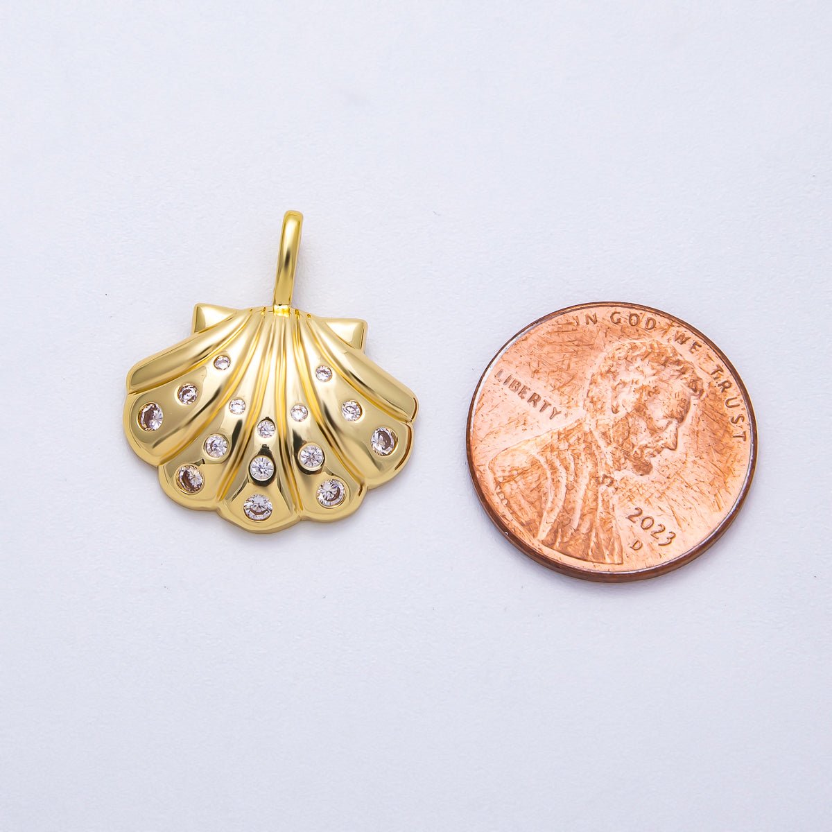 16K Gold Filled 22mm Clear CZ Dotted Clam Shell Pendant | Charms - 00575 - DLUXCA