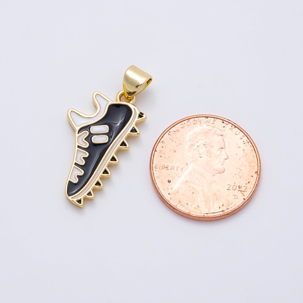16K Gold Filled 23mm Black Enamel Soccer Football Shoes Pendant | Charms-01106 - DLUXCA