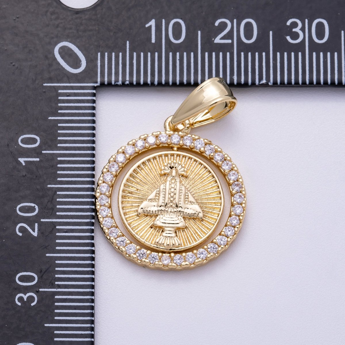 16K Gold Filled 23mm Mother Mary Micro Paved CZ Ribbed Religious Medallion Pendant | Charms - 00562 - DLUXCA