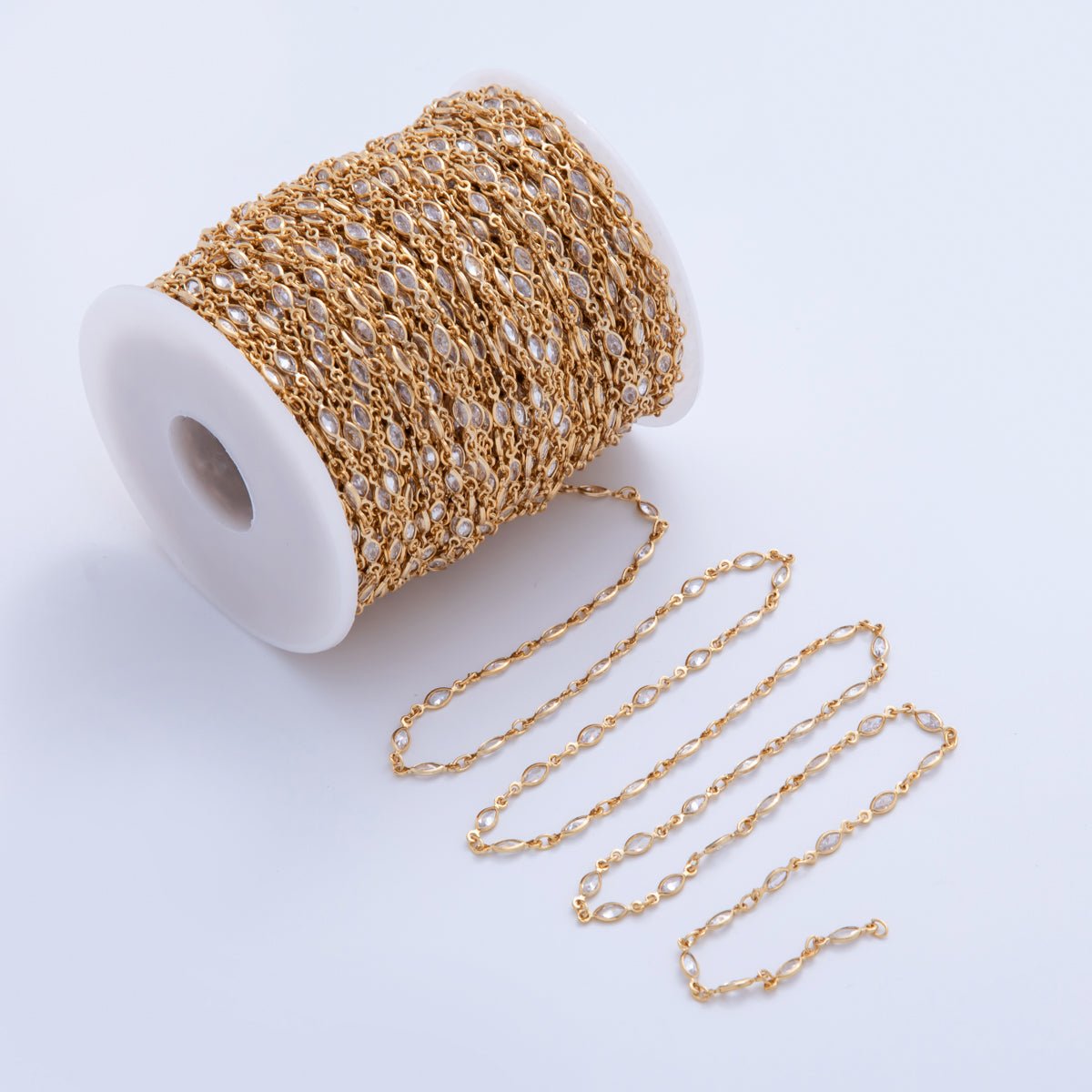 16K Gold Filled 2.5mm Multifaceted Clear Sphere Gemstone Unfinished Chain by Yard | Roll - 1582 - DLUXCA