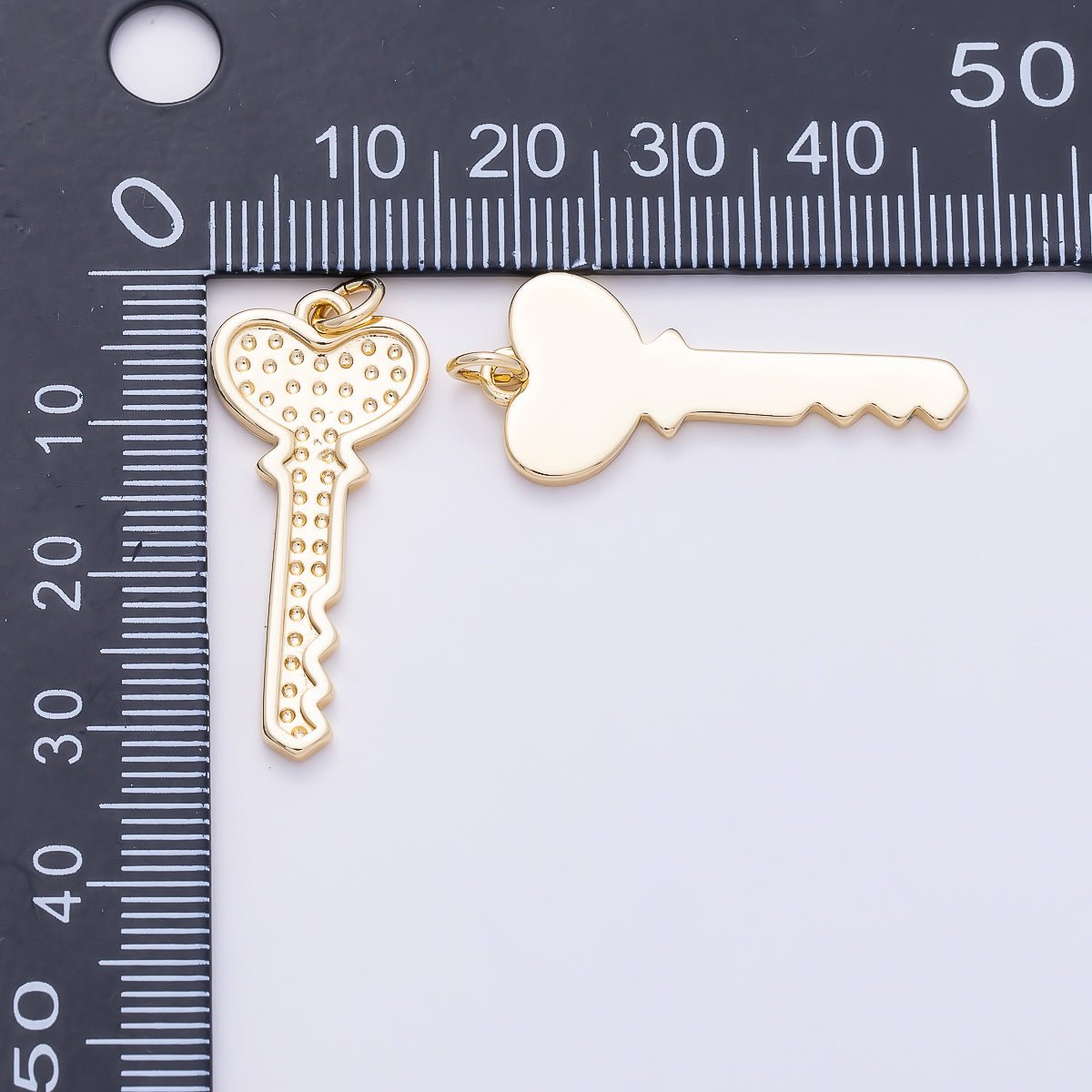 16K Gold Filled 30mm Minimalist Plain Heart Bow Key Charm | Charms-01647 - DLUXCA
