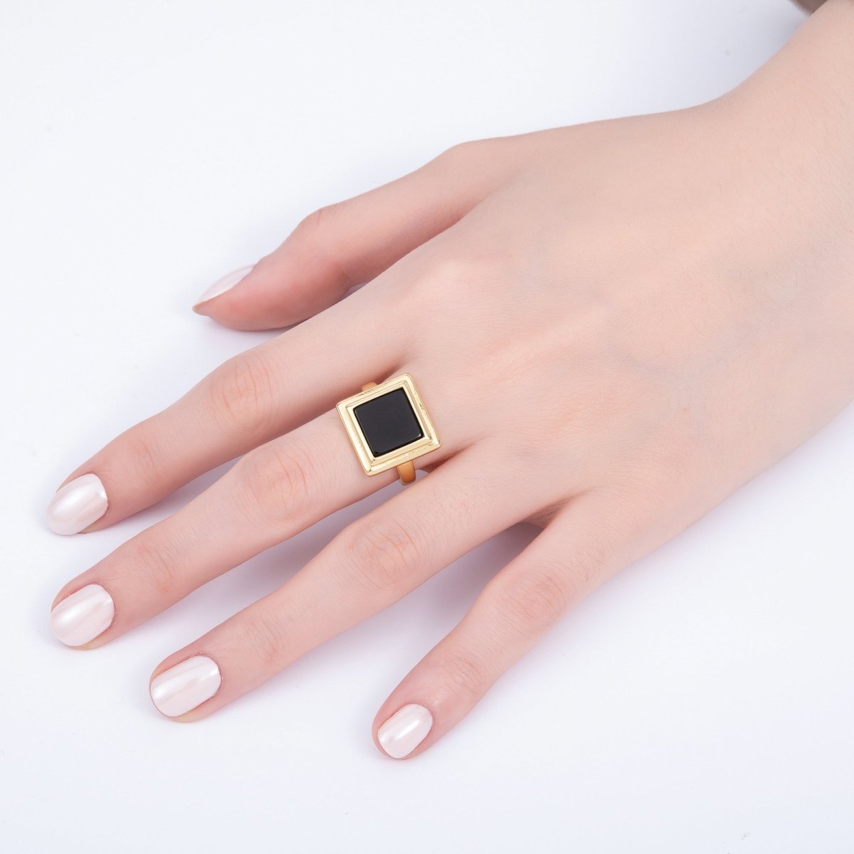 16K Gold Filled Black Bezel Square Solitaire Ring | Rings - 00060 - DLUXCA