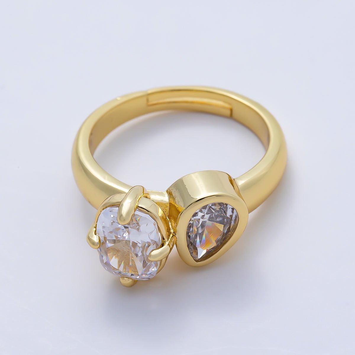 16K Gold Filled Clear CZ Teardrop Bezel Oval Prong Toi et Moi Solitaire Ring in Gold & Silver | Rings-00276 Rings-00277 - DLUXCA