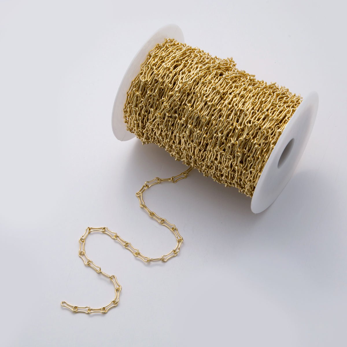16K Gold Filled Edged Oblong Paperclip Unfinished Chain by Yard | Roll - 1541 - DLUXCA