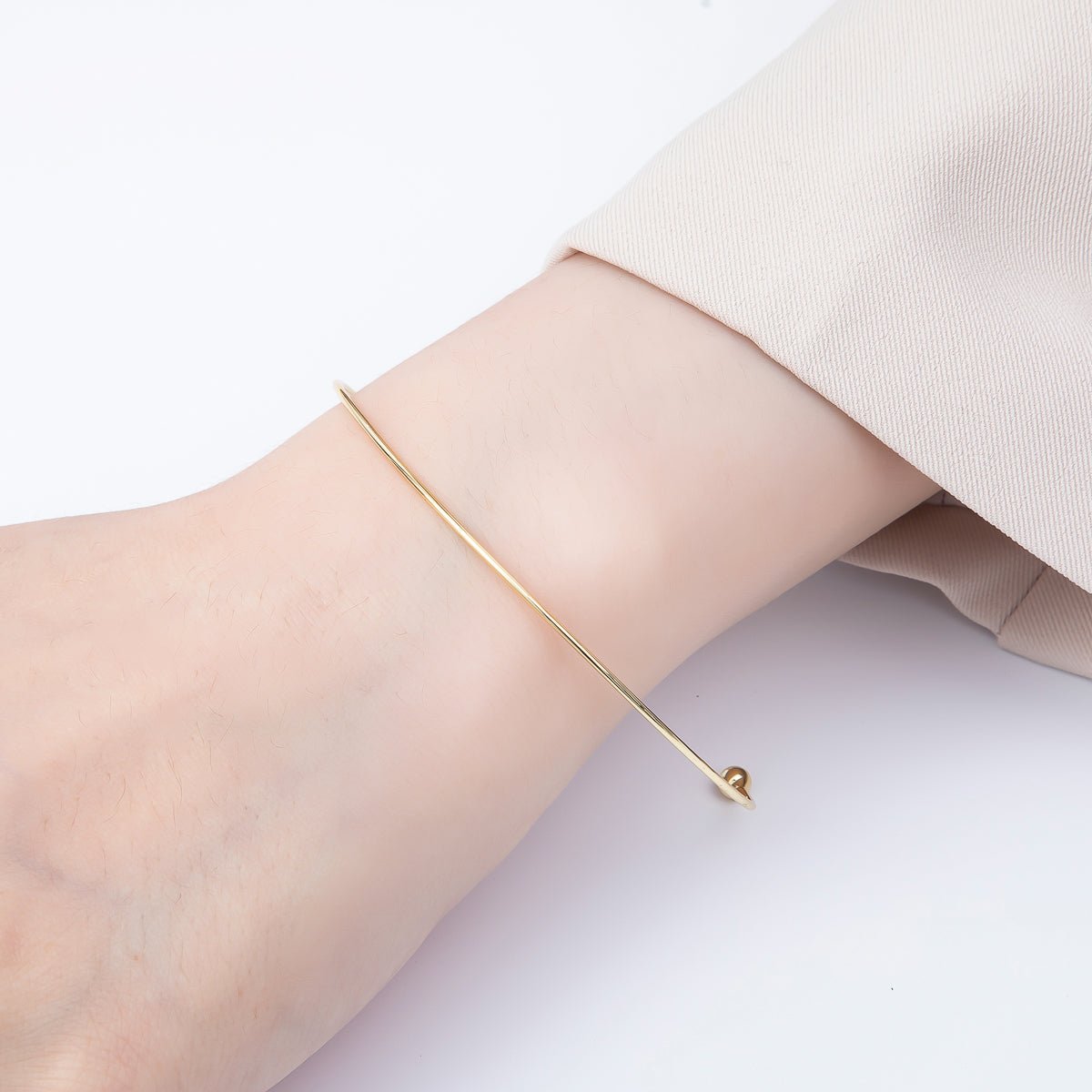 16K Gold Filled Minimalist Thin Torque Cuff Bracelet | WA - 04452 - DLUXCA