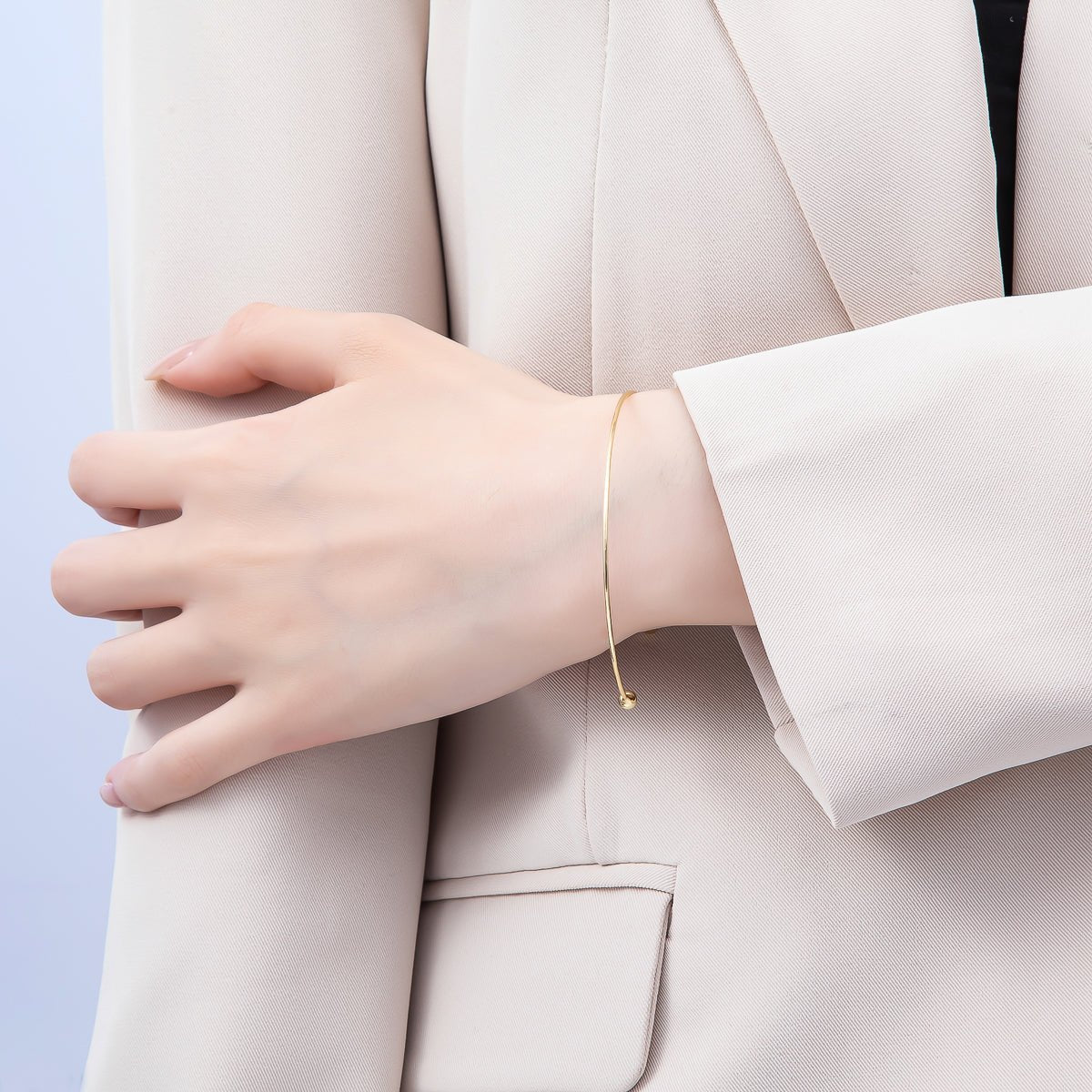 16K Gold Filled Minimalist Thin Torque Cuff Bracelet | WA - 04452 - DLUXCA