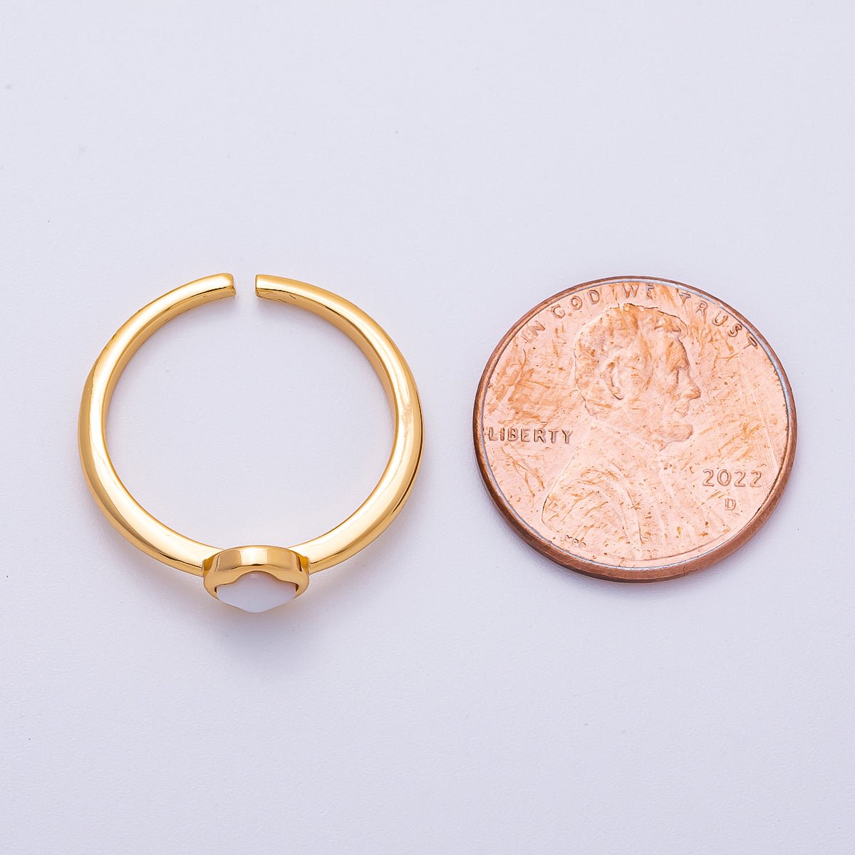 16K Gold Filled Shell Pearl Clover Bezel Ring | Rings - 00064 - DLUXCA