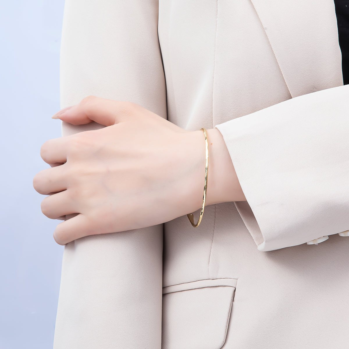 16K Gold Filled Wavy Multifaceted Cuff Bracelet | WA - 04457 - DLUXCA