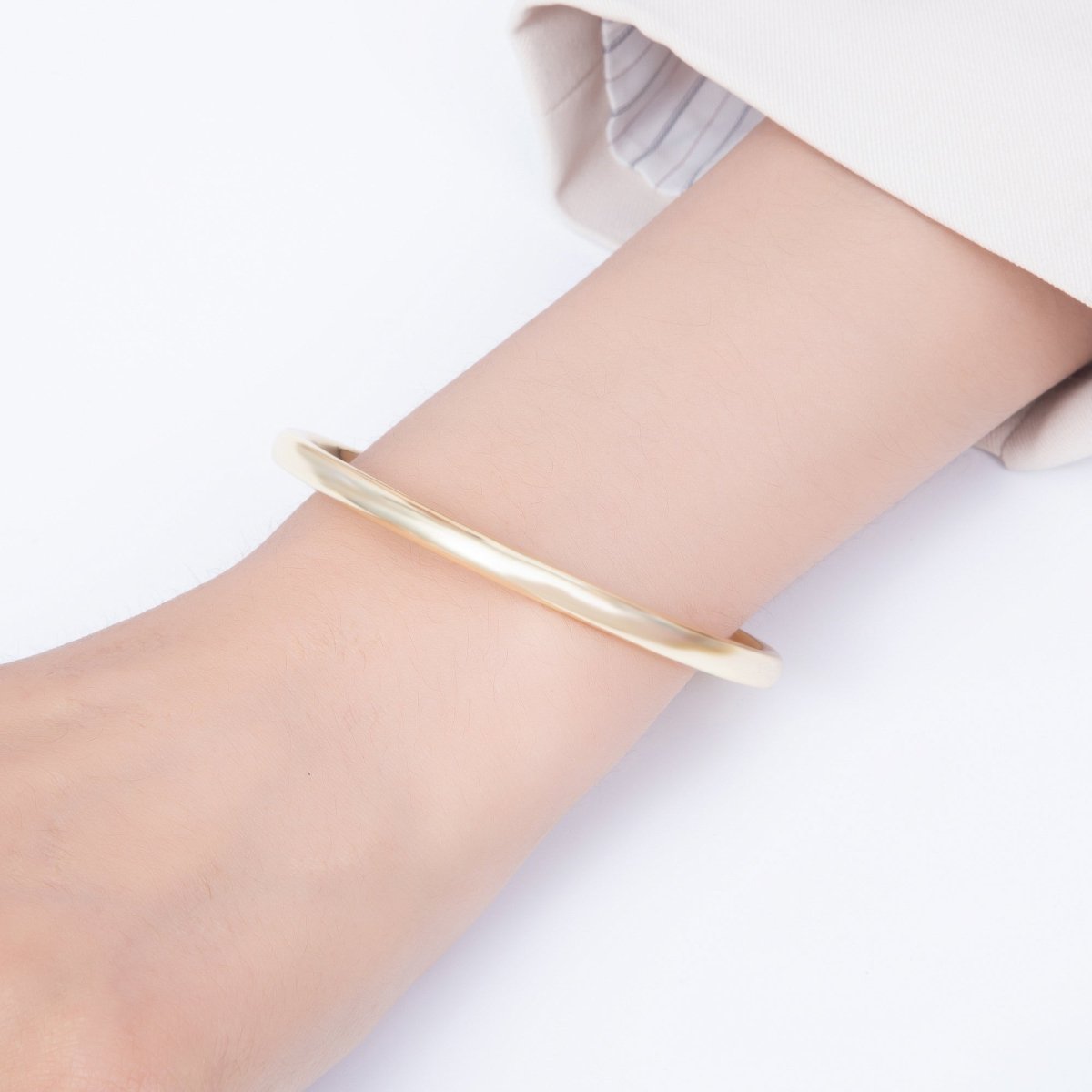 16K Gold Modern Sculptural Teardrop Open Cuff Bangle Adjustable Bracelet | WA-00455 - WA-00456 - DLUXCA