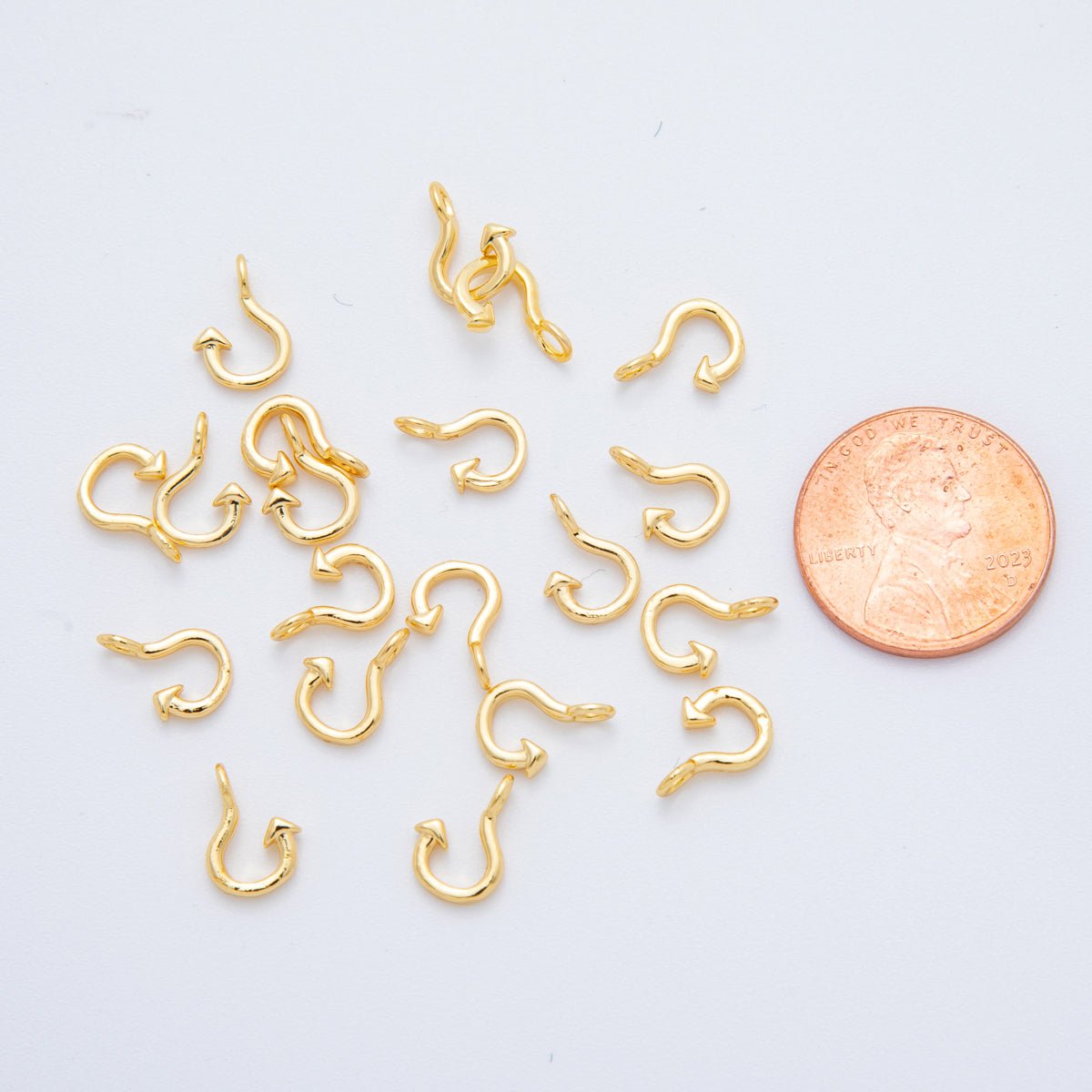 18K Gold Filled 10.5mm Fish Hook Anchor Mini Charm Finding | Z - A1238 - DLUXCA