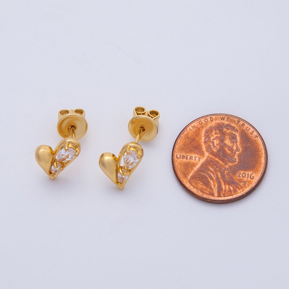 18K Gold Filled 10mm Clear CZ Heart Stud Earrings | Earrings - 00152 - DLUXCA