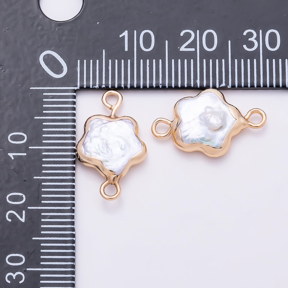 18K Gold Filled 10mm White Freshwater Pearl Foil Celestial Star Connector | Connectors-00033 - DLUXCA