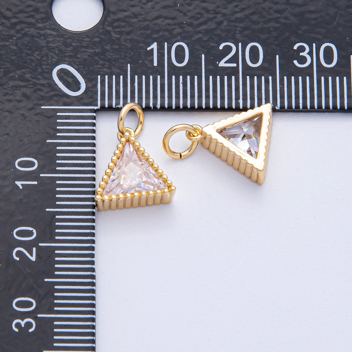 18K Gold Filled 11mm Clear CZ Triangle Ribbed Mini Charm | AK032 - DLUXCA