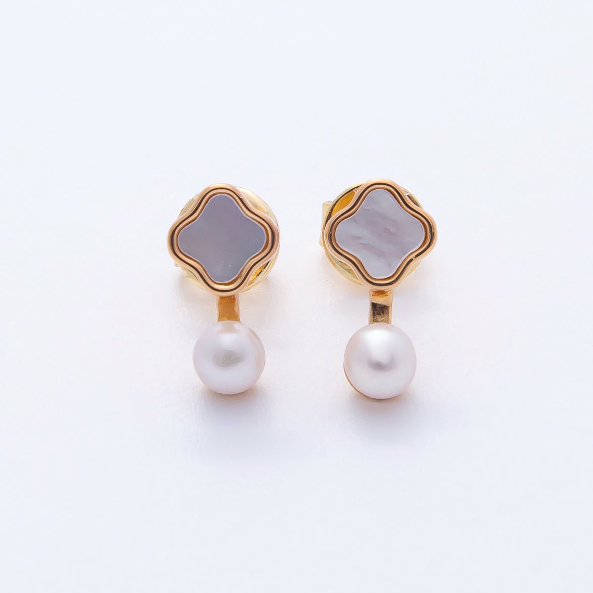 18K Gold Filled 13.5mm Shell Pearl Clover Drop Stud Earrings | AE829 - DLUXCA