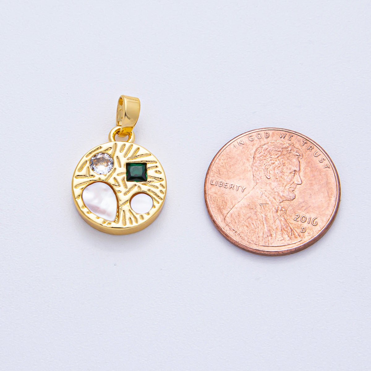 18K Gold Filled 13mm Multicolor CZ Shell Pearl Geometric Textured Round Pendant | AF1207 - DLUXCA