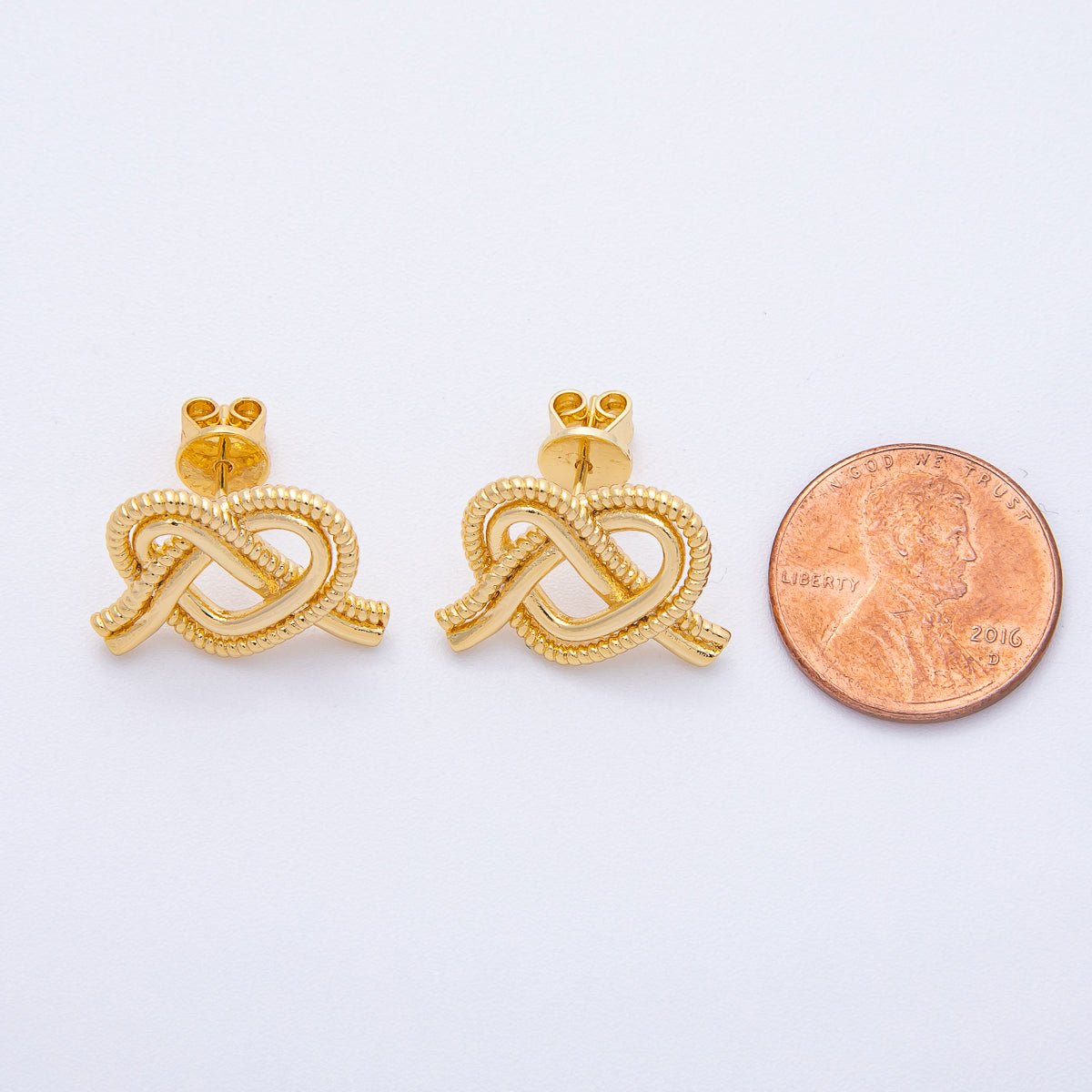 18K Gold Filled 13mm Ribbed Croissant Pretzel Pastry Stud Earrings | T002 - DLUXCA