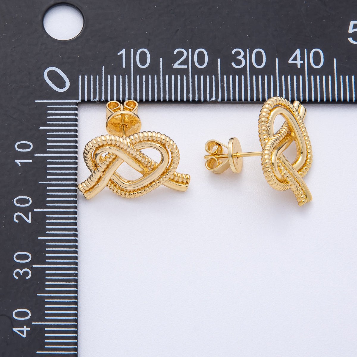 18K Gold Filled 13mm Ribbed Croissant Pretzel Pastry Stud Earrings | T002 - DLUXCA