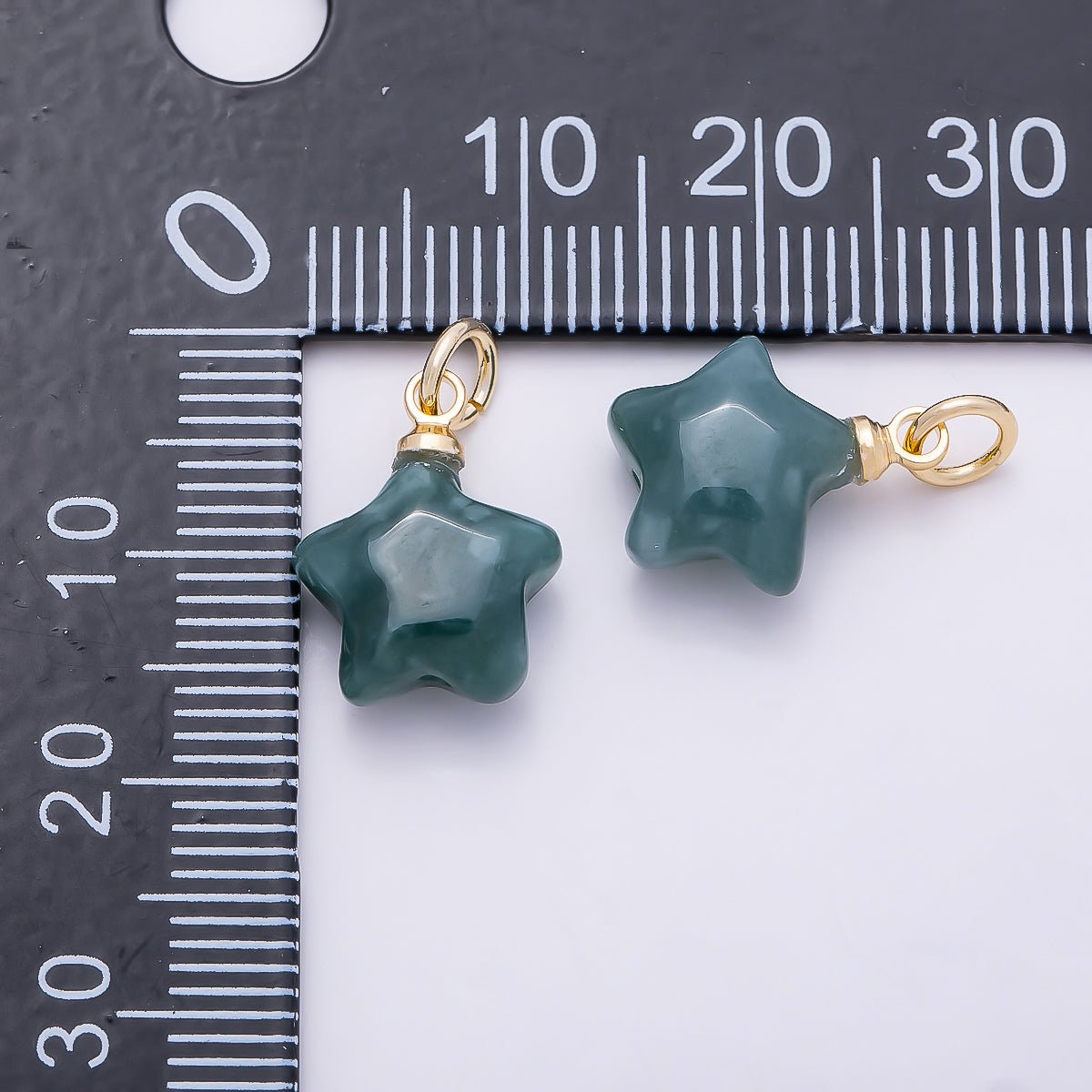 18K Gold Filled 14.5mm Green Aventurine Gemstone Celestial Star Charm | Charms-01346 - DLUXCA