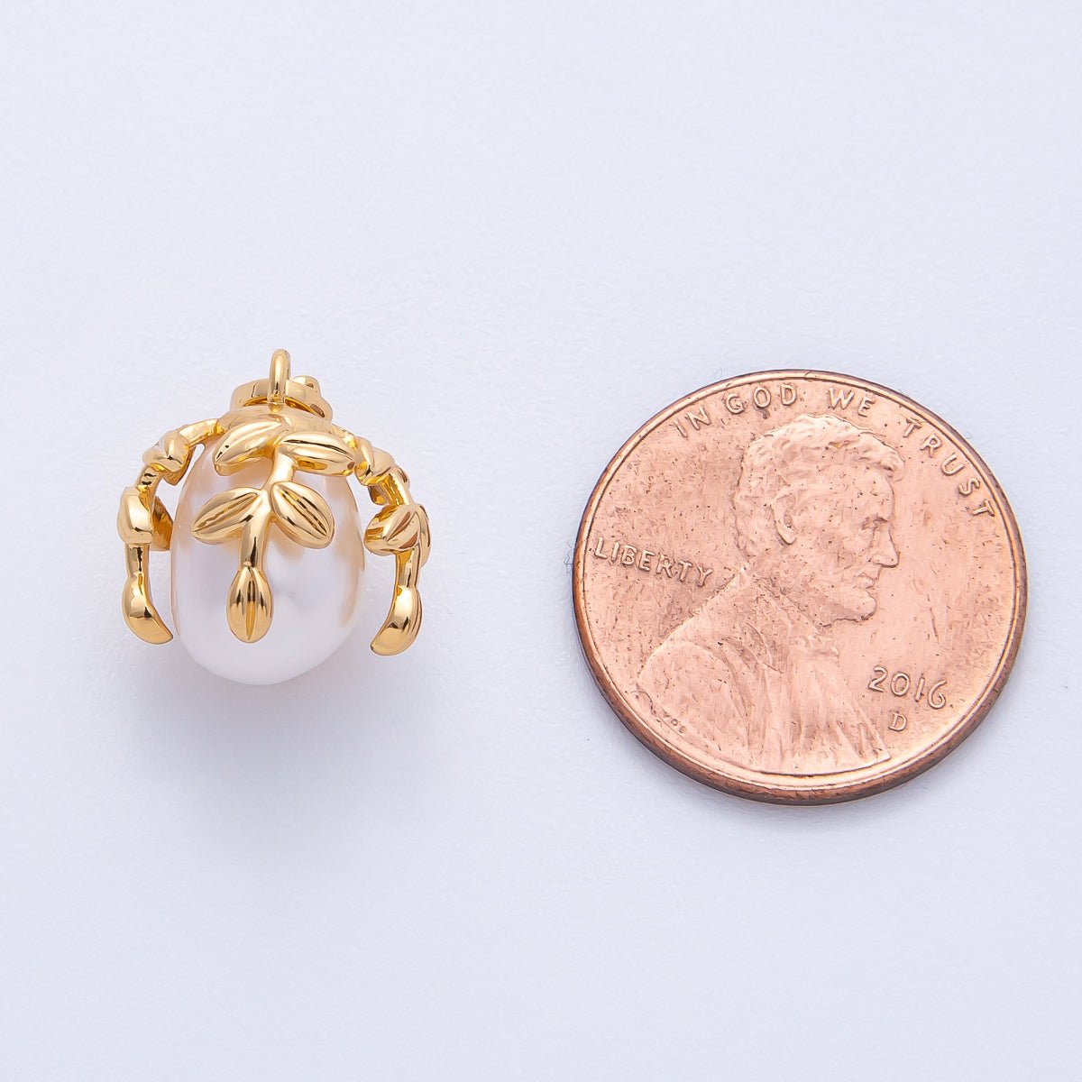 18K Gold Filled 14mm White Shell Pearl Leaf Nature Charm | H109 - DLUXCA