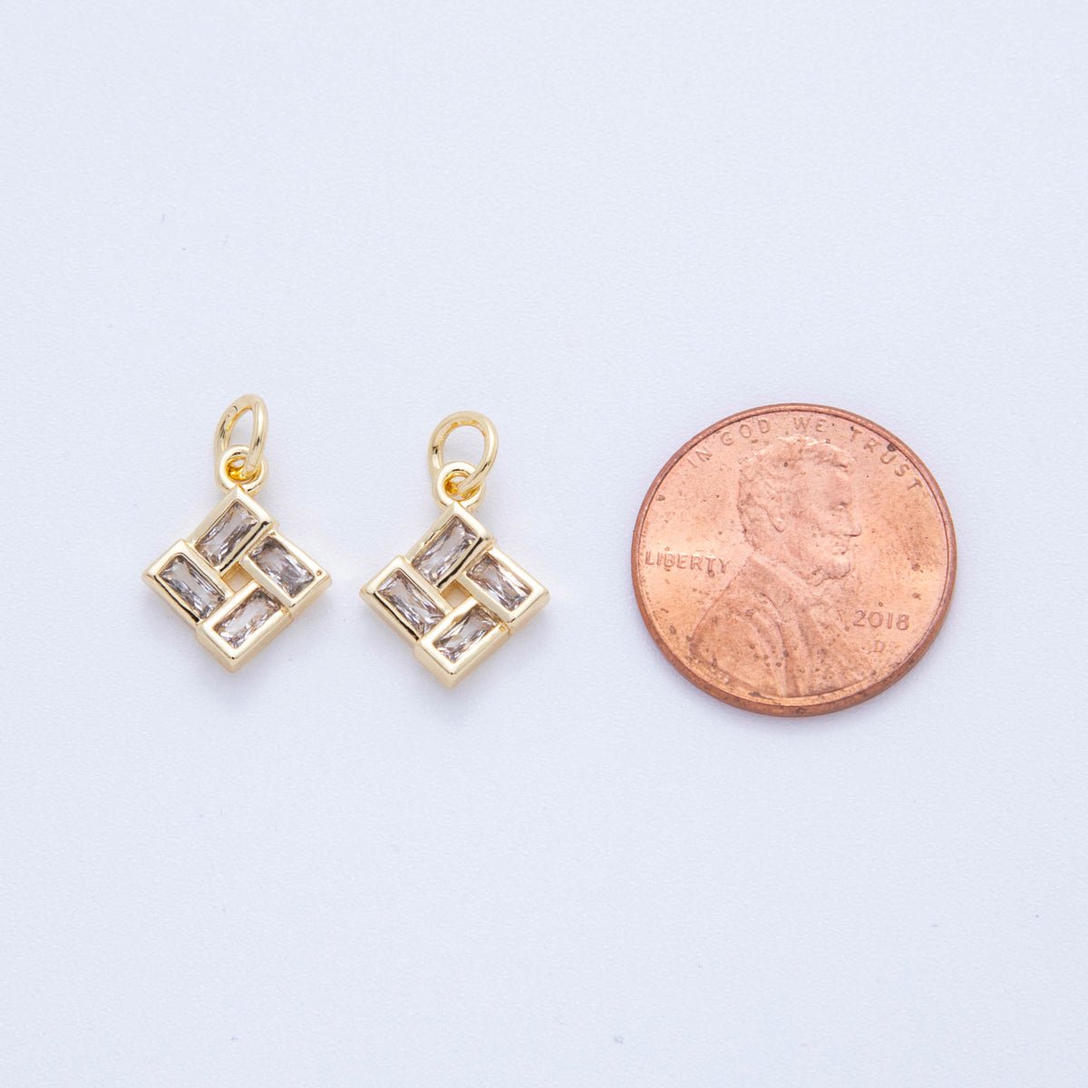 18K Gold Filled 16.5mm Baguette CZ Rectangular Linked Square Charm | AF823 - DLUXCA