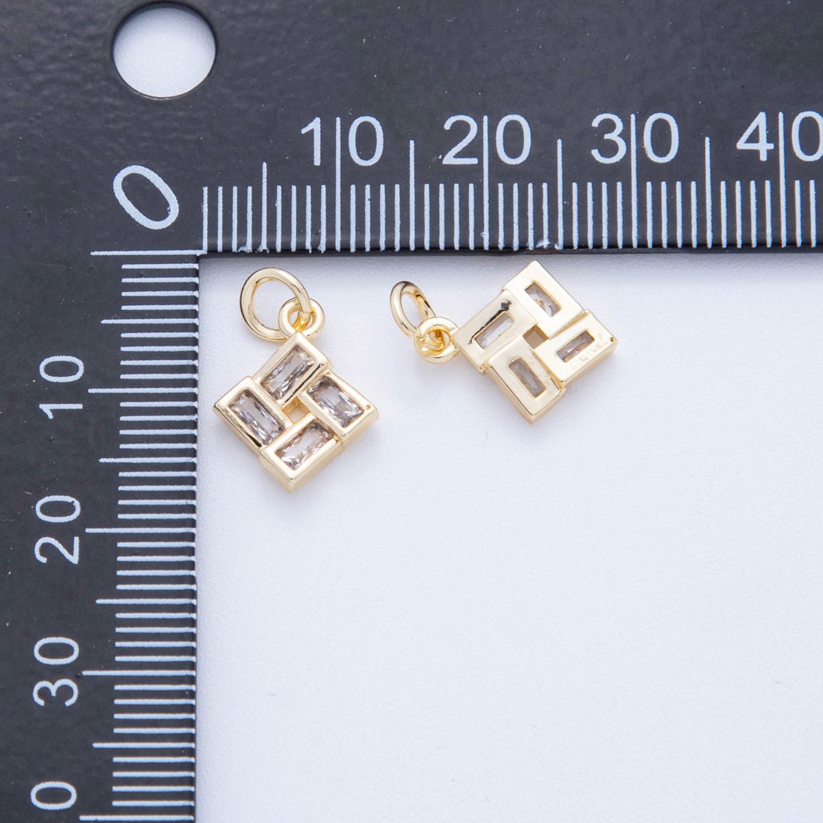 18K Gold Filled 16.5mm Baguette CZ Rectangular Linked Square Charm | AF823 - DLUXCA