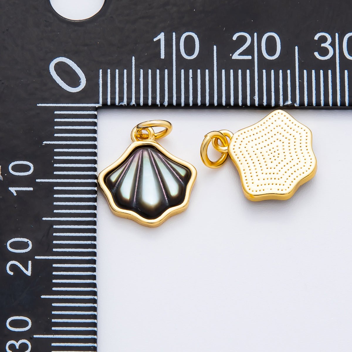 18K Gold Filled 16mm Clam Shell Shaped Abalone Drop Charm | AF1375 - DLUXCA