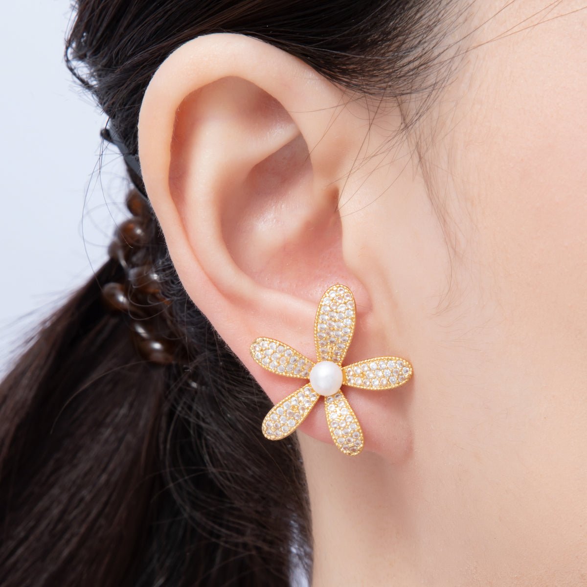 18K Gold Filled 17.5mm Shell Pearl Micro Paved CZ Flower Stud Earrings | Q416 - DLUXCA