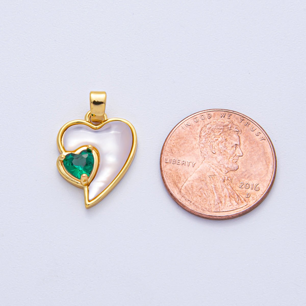 18K Gold Filled 17mm Green CZ Shell Pearl Heart Pendant | AF1206 - DLUXCA