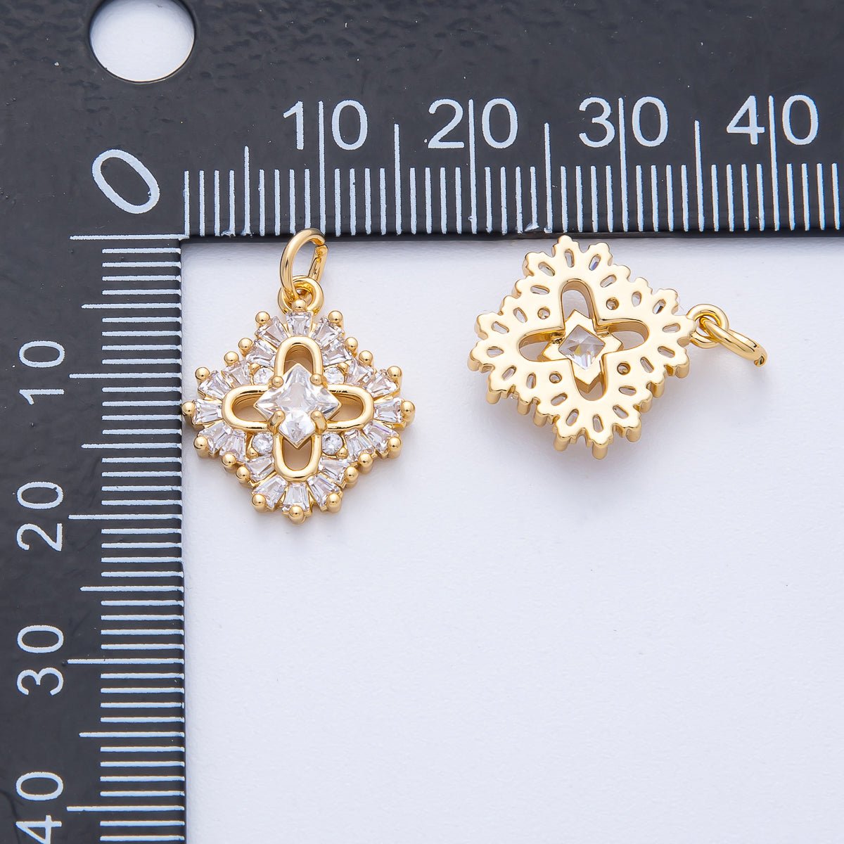18K Gold Filled 17mm Mixed Cut CZ Clover Charm | AK181 - DLUXCA
