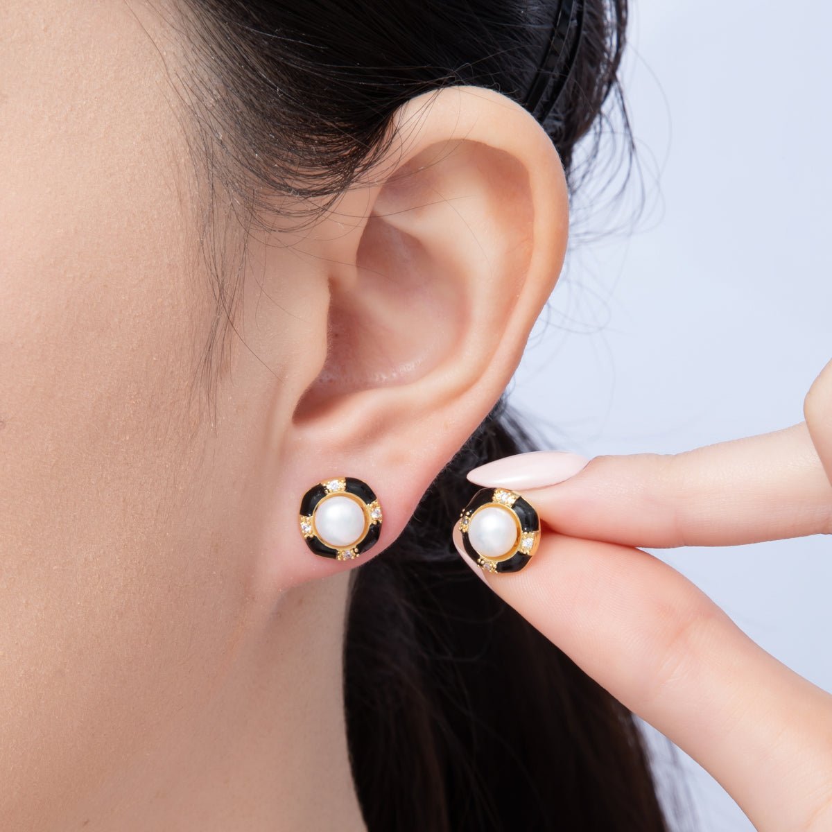 18K Gold Filled 17mm Shell Pearl CZ Black Enamel Square Stud Earrings | Q382 - DLUXCA
