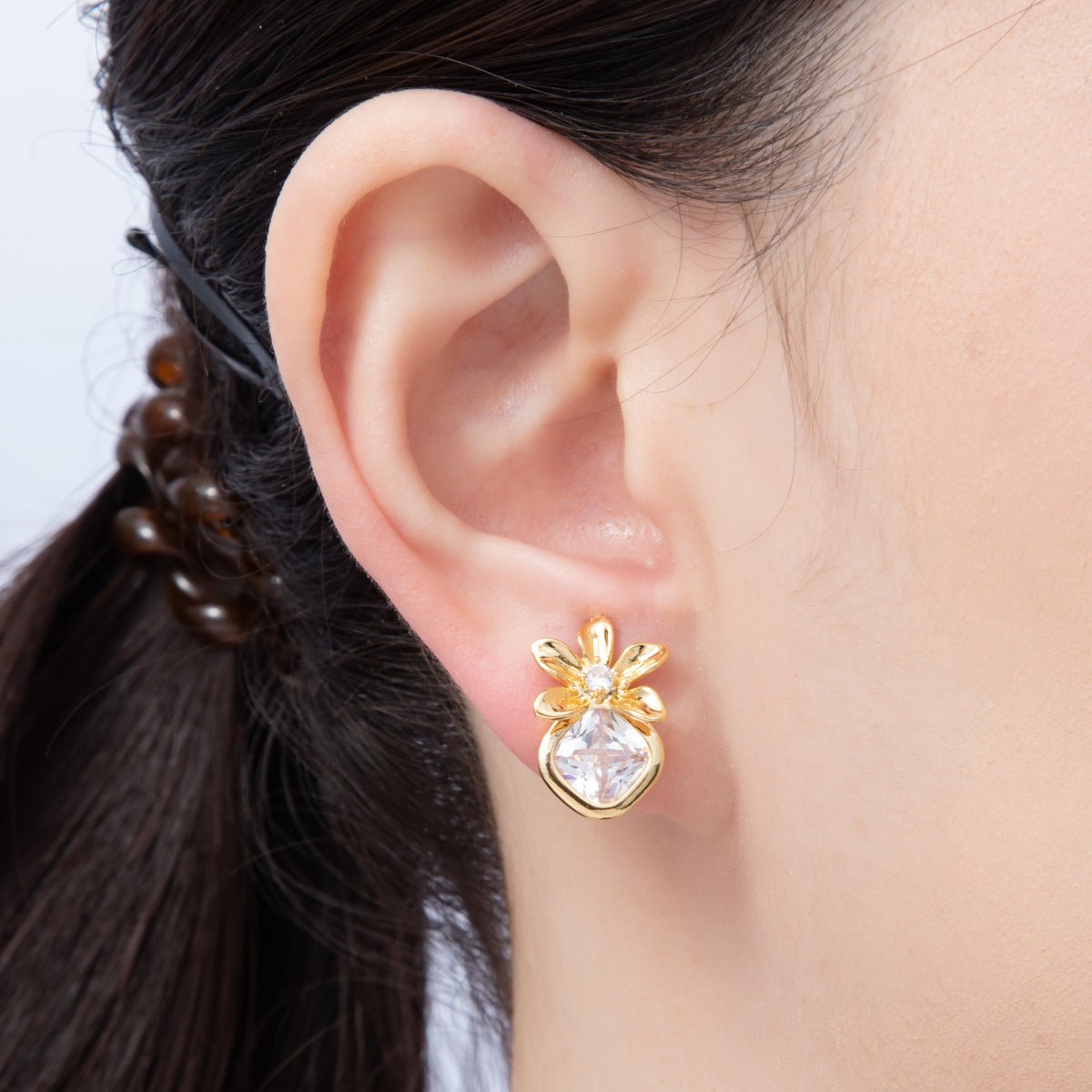 18K Gold Filled 18.3mm Clear CZ Flower Heart Stud Earrings | Earrings - 00045 - DLUXCA