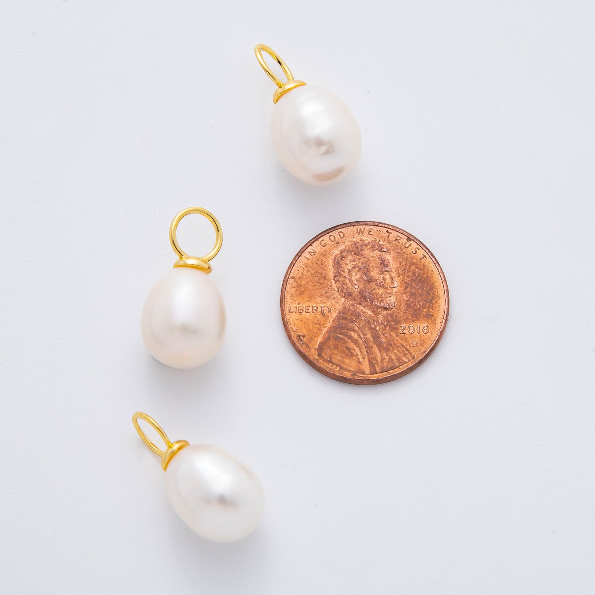 18K Gold Filled 18mm Natural Shell Pearl Drop Charm | AF632 - DLUXCA