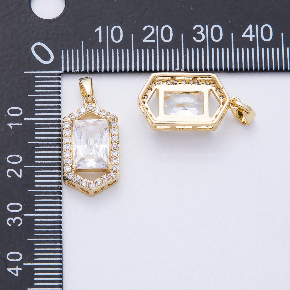 18K Gold Filled 20mm Clear Baguette Micro Paved CZ Hexagonal Pendant | AF1232 - DLUXCA