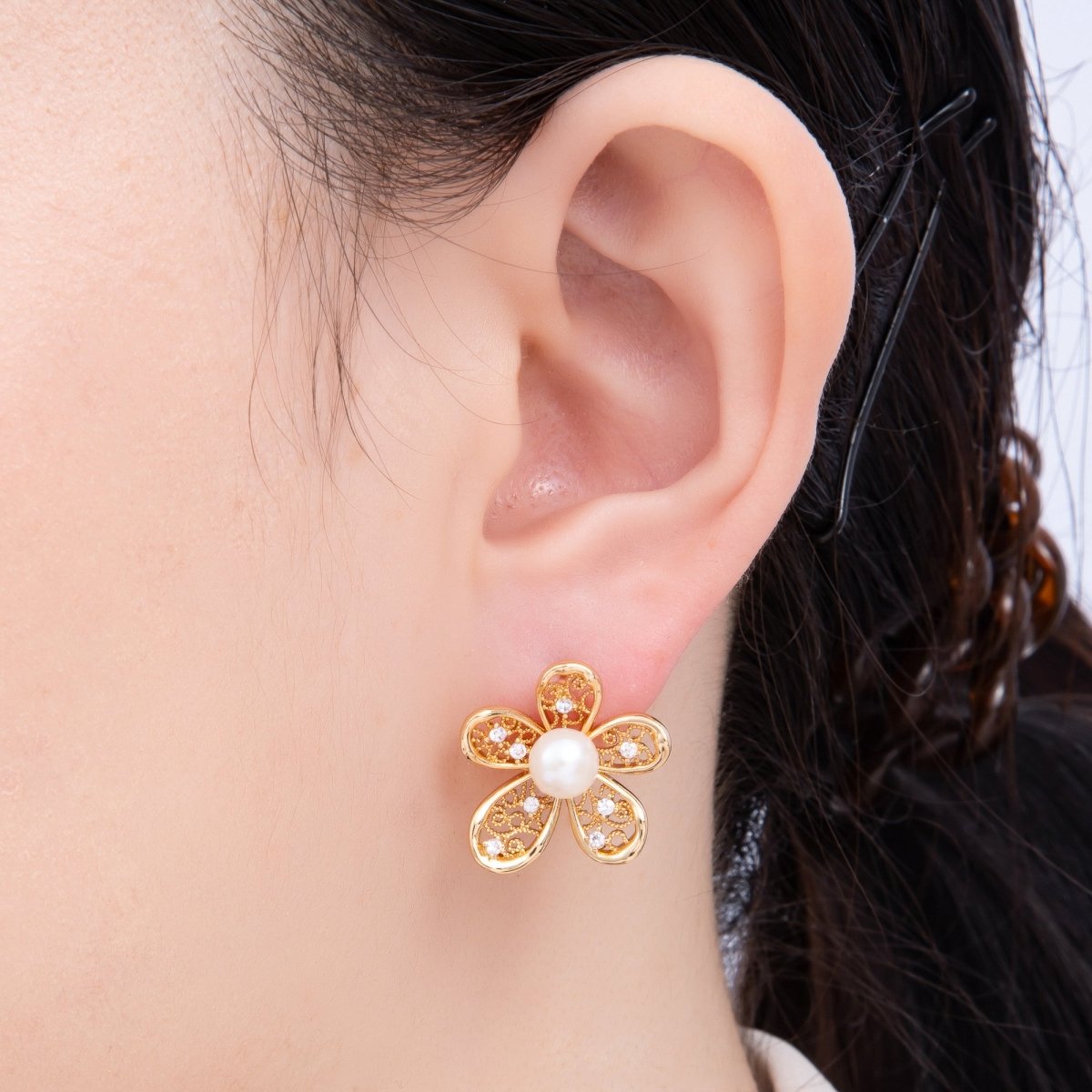 18K Gold Filled 21mm Shell Pearl CZ Filigree Flower Stud Earrings | Earrings - 00328 - DLUXCA