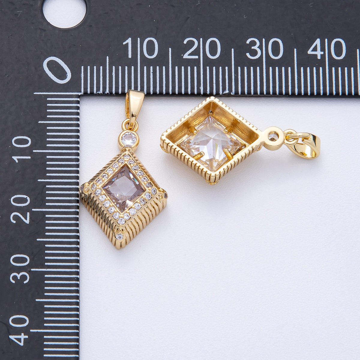 18K Gold Filled 22mm Clear CZ Micro Paved Ribbed Rhombus Pendant | AF1228 - DLUXCA