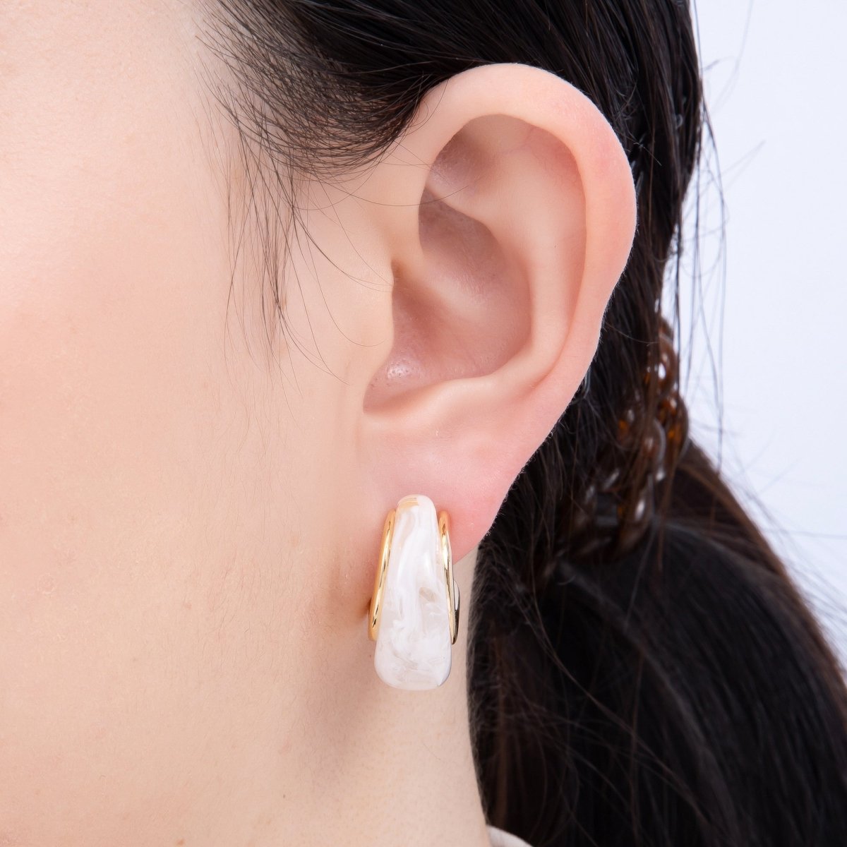 18K Gold Filled 24mm Resin C - Shaped Hoop Earrings | Earrings - 00287 ~ Earrings - 00292 - DLUXCA