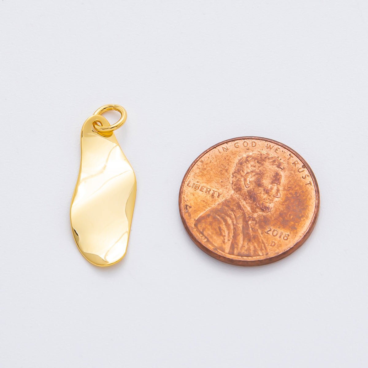 18K Gold Filled 25mm Polished Gloss Organic Shape Charm | N - A1811 - DLUXCA