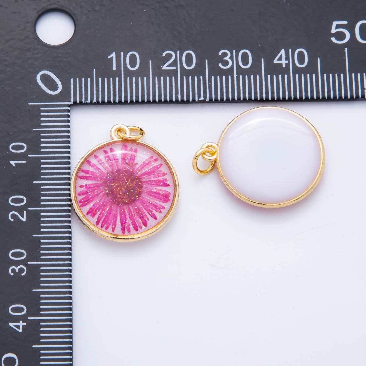 18K Gold Filled 25mm Resin Hot Pink Daisy Flower Charm | AH850 - DLUXCA