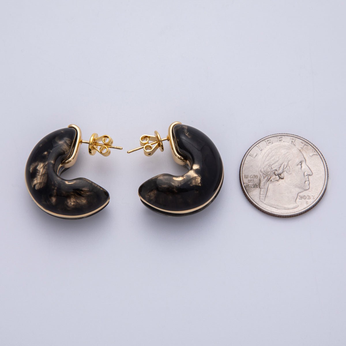 18K Gold Filled 25mm White, Blue, Black, Red, Beige, Brown Resin Chubby C - Shaped Hoop Earrings | Earrings - 00154 ~ Earrings - 00159 - DLUXCA