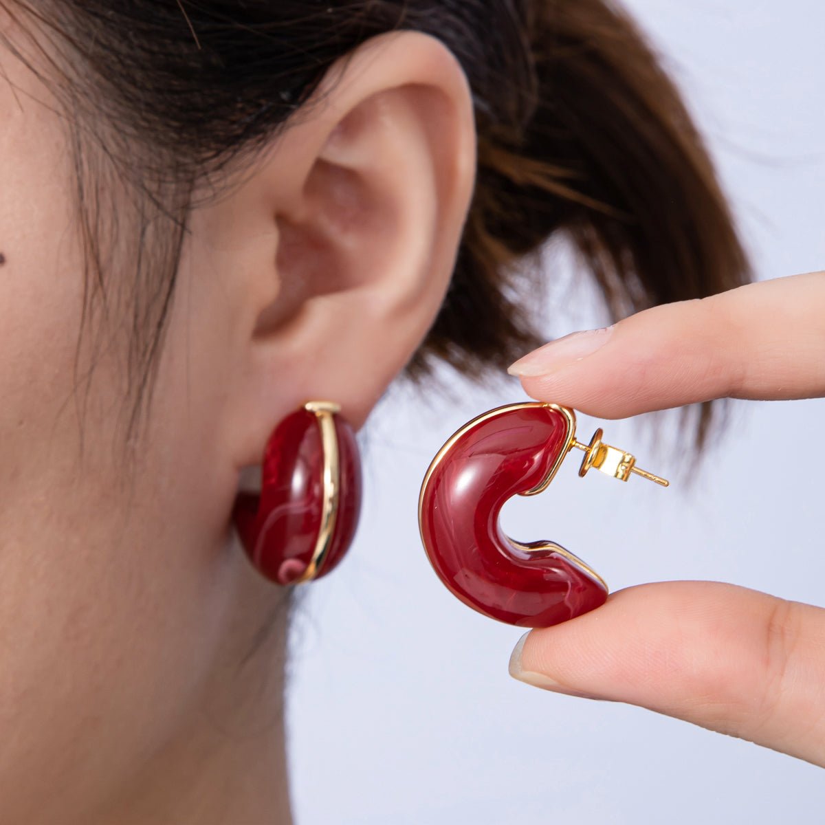 18K Gold Filled 25mm White, Blue, Black, Red, Beige, Brown Resin Chubby C - Shaped Hoop Earrings | Earrings - 00154 ~ Earrings - 00159 - DLUXCA
