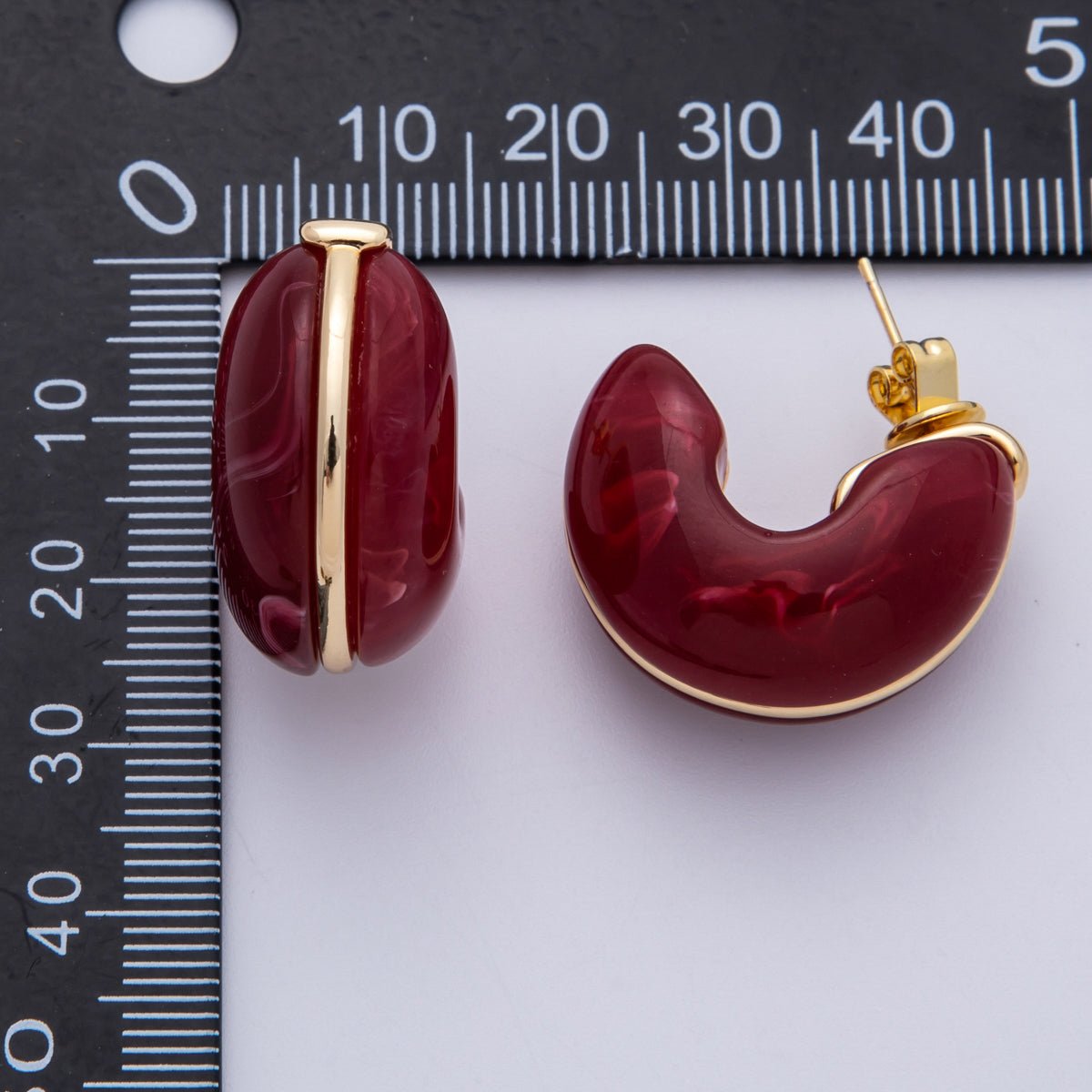 18K Gold Filled 25mm White, Blue, Black, Red, Beige, Brown Resin Chubby C - Shaped Hoop Earrings | Earrings - 00154 ~ Earrings - 00159 - DLUXCA