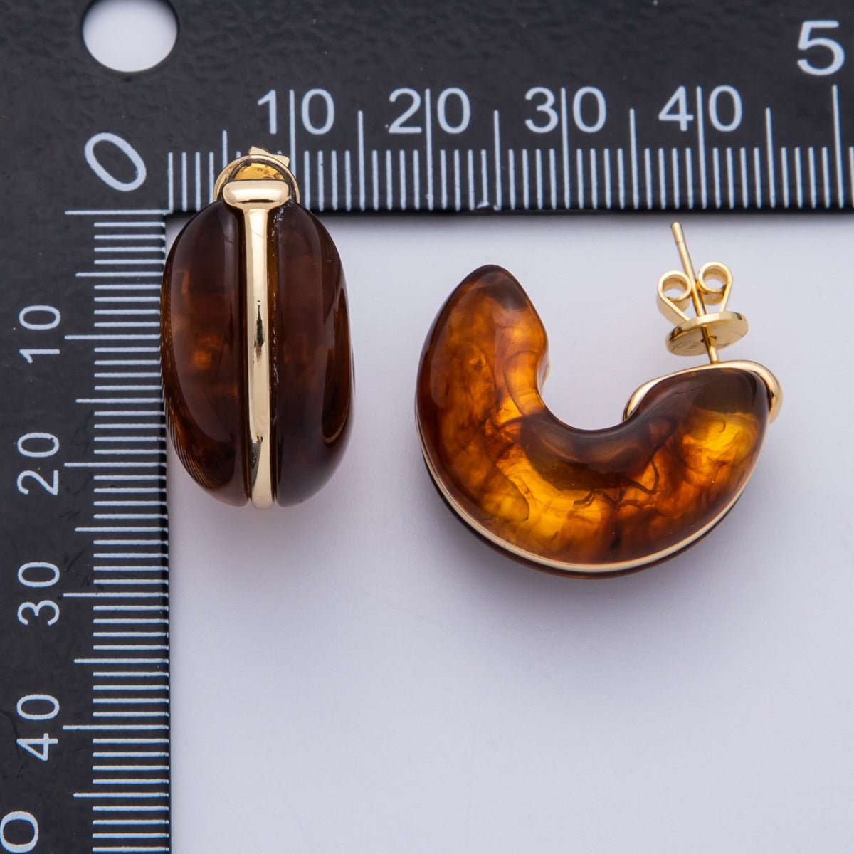 18K Gold Filled 25mm White, Blue, Black, Red, Beige, Brown Resin Chubby C - Shaped Hoop Earrings | Earrings - 00154 ~ Earrings - 00159 - DLUXCA