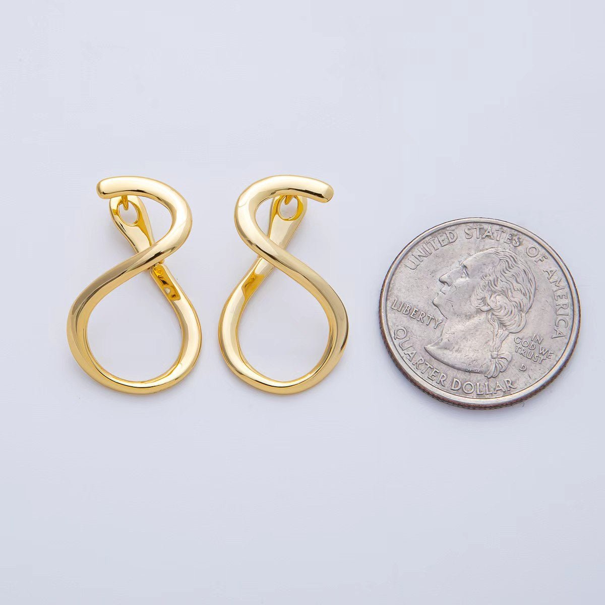 18K Gold Filled 26mm Minimalist Curved Geometric Hoop Earrings | Q100 - DLUXCA