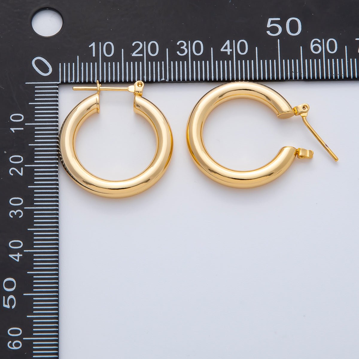 18K Gold Filled 28mm Minimalist Band Latch Hoop Earrings | AD1604 - DLUXCA